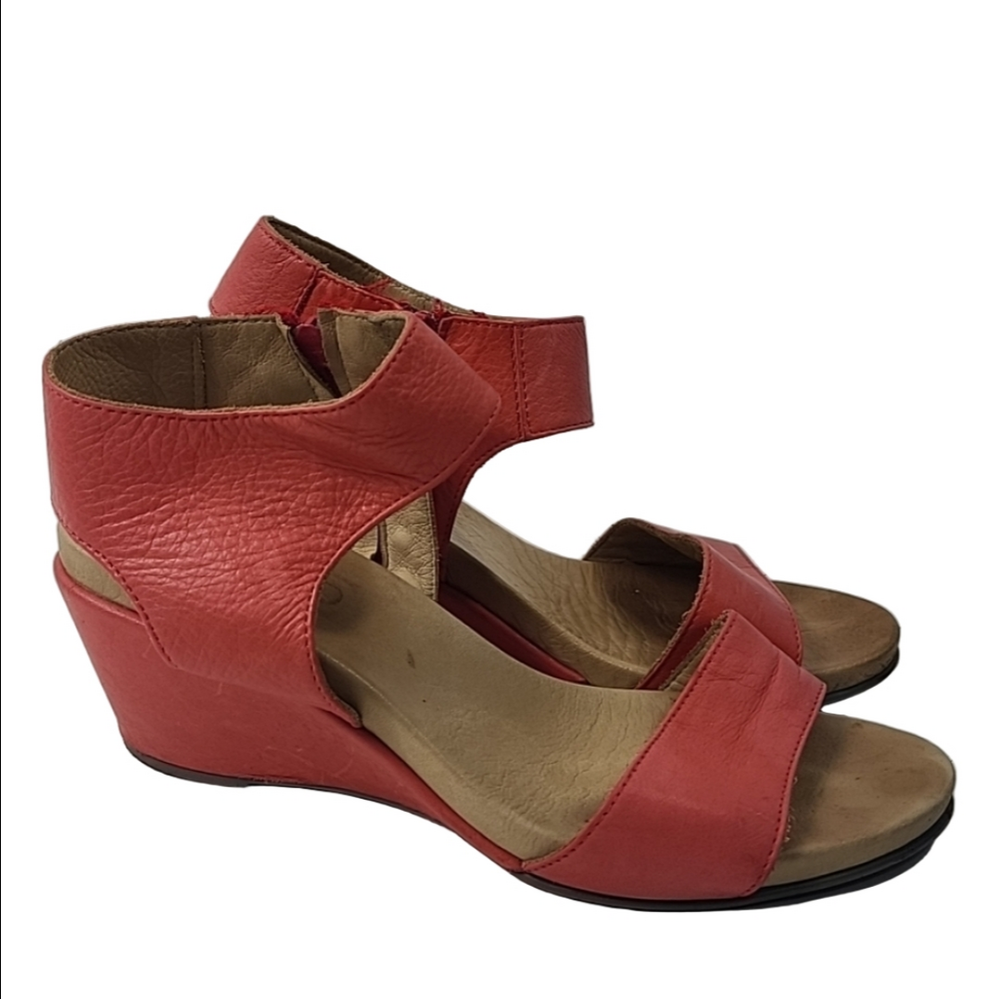 Bueno Women's Leather Wedge Sandals Shoes Size 41 US 9.5